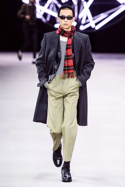 Look 23